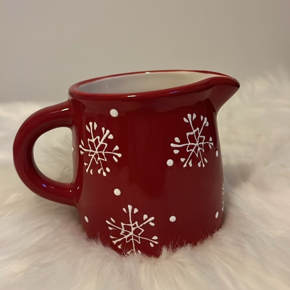 Christmas Holiday Cream & Sugar Set - Picture 2 of 4